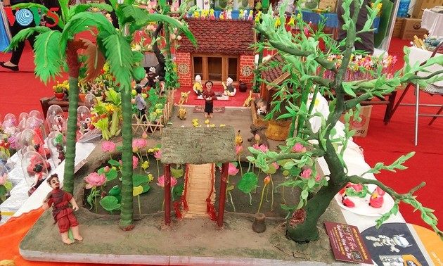 Herstellung von Teigfiguren in Xuan La
