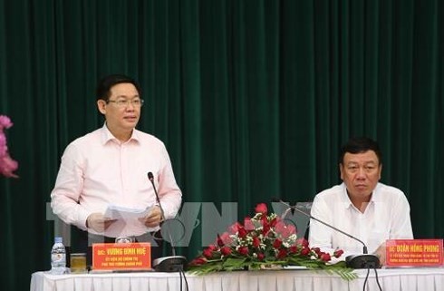 Vize-Premierminister Vuong Dinh Hue besucht Provinz Nam Dinh