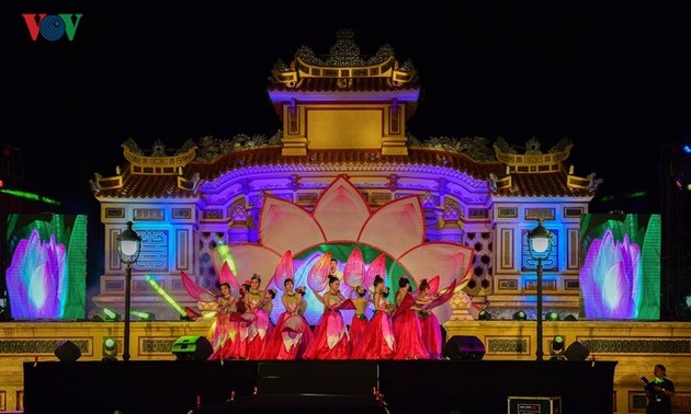 Lotus-Fest in Thua Thien Hue fördert den Tourismus vor Ort