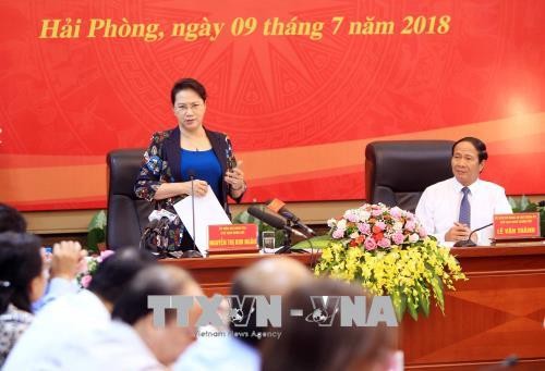 Parlamentspräsidentin Nguyen Thi Kim Ngan besucht die Hafenstadt Hai Phong
