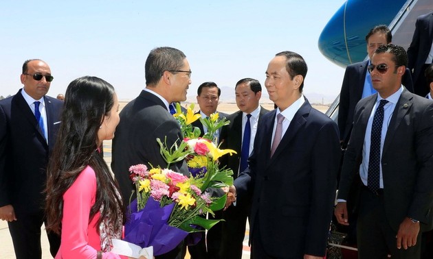 Ägyptens Präsident Abdel Fattah Al Sisi führt Gespräch mit dem vietnamesischen Staatspräsident