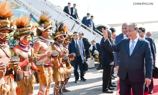 Premierminister Nguyen Xuan Phuc reist nach Papua-Neuguinea für APEC 26