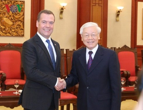 KPV-Generalsekretär, Staatspräsident Nguyen Phu Trong empfängt Russlands Premierminister Medwedew