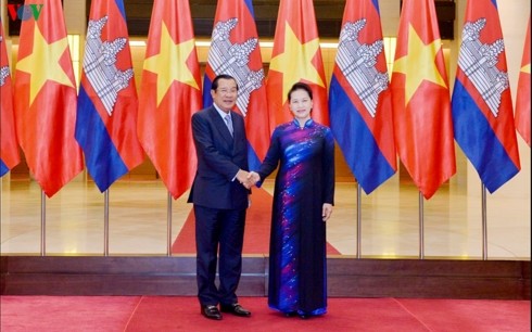 Kambodschas Premierminister Hun Sen beendet sein Vietnam-Besuch