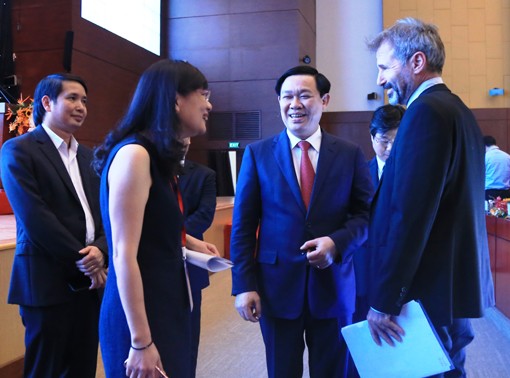 Die vietnamesische Regierung verbessert Politik zur Lockung der ausländischen Direktinvestitionen