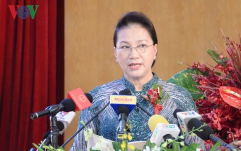 Parlamentspräsidentin Nguyen Thi Kim Ngan nimmt an der Feier zum 30. Jahrestag der Firma Tan Cang Sai Gon teil