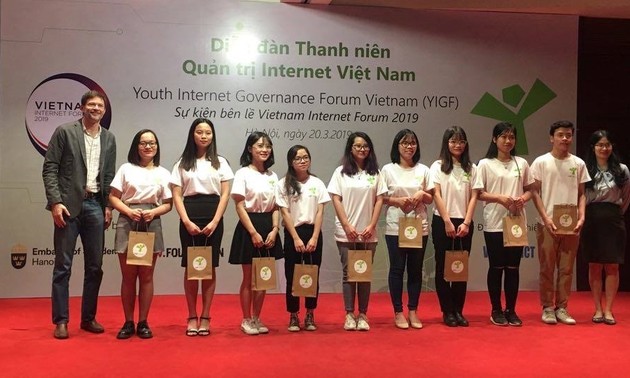 Internet Governance Forum der vietnamesischen Jugendlichen 