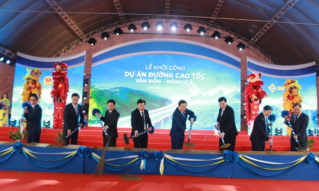 Baubeginn der Autobahn Van Don – Mong Cai