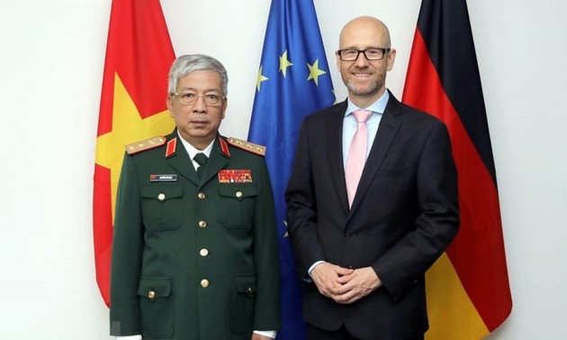 Förderung der Verteidigungszusammenarbeit zwischen Deutschland und Vietnam