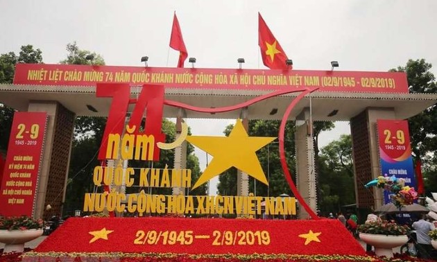 Glückwunschtelegramme zum vietnamesischen Nationalfeiertag