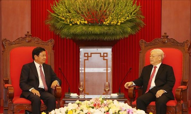 KPV-Generalsekretär, Staatspräsident Nguyen Phu Trong empfängt den laotischen Premierminister Sisoulith
