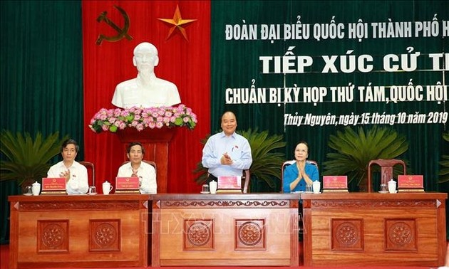 Premierminister Nguyen Xuan Phuc trifft Wähler in Hai Phong
