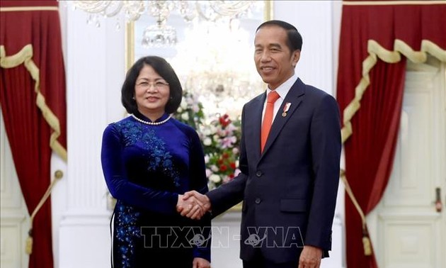 Vize-Staatspräsidentin Dang Thi Ngoc Thinh nimmt an der Vereidigungszeremonie des indonesischen Präsidenten teil