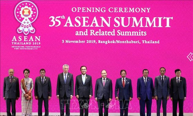 Eröffnung des 35. ASEAN-Gipfels