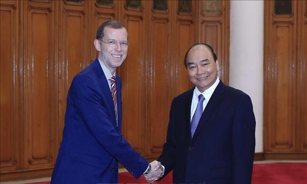 Premierminister Nguyen Xuan Phuc empfängt Leiter der Harvard Kennedy Schule
