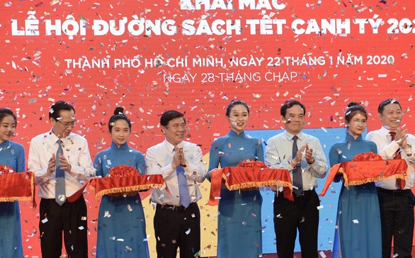 Eröffnung des Buchstraßenfestes in Ho-Chi-Minh-Stadt zum traditionellen Neujahrsfest 2020