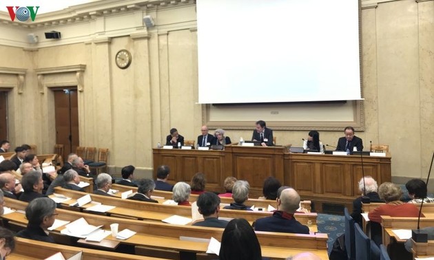 Parlament und Senat Frankreichs diskutieren über die Ostmeer-Frage
