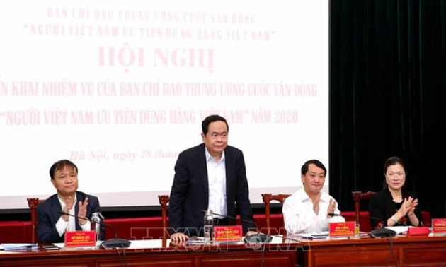Verwaltungsstab der Bewegung “Vietnamesen bevorzugen vietnamesische Waren” setzt Aufgaben im Jahr 2020 um