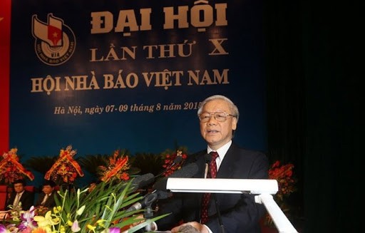 KPV-Generalsekretär, Staatspräsident Nguyen Phu Trong beglückwünscht den Journalistenverband zum Gründungstag