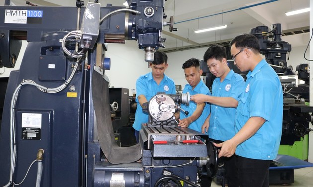 Binh Duong konzentriert sich auf Verbesserung der Qualität der Arbeitsquelle