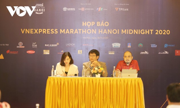 Wettlauf VnExpress Marathon Hanoi Midnight 2020
