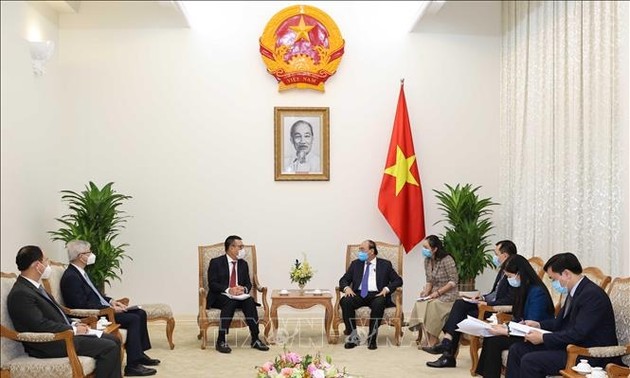 Premierminister Nguyen Xuan Phuc empfängt Vorsitzenden des thailändischen Konzerns SCG