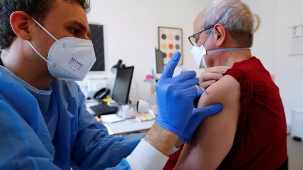 Rekordimpfrate von über eine Million Injektionen pro Tag in Deutschland