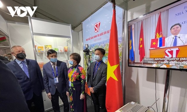 Vietnam nimmt an der 16. internationalen Buchmesse Sankt Petersburg in Russland teil