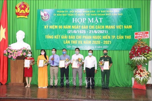 Verleihung des 15. Pressepreises Phan Ngoc Hien