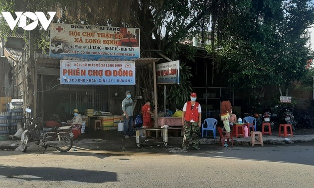 Markttag „Null Dong” in Tien Giang für arme Menschen