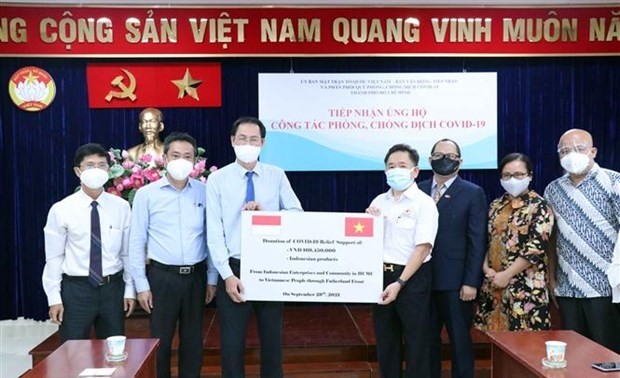 Ausländische Unternehmen und Gemeinschaft in Ho-Chi-Minh-Stadt unterstützen die Covid-19-Bekämpfung
