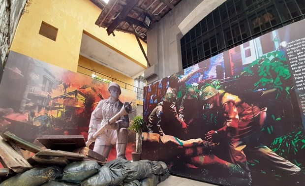 Ausstellung “Der Eid des Todes” im Gefängnis Hoa Lo