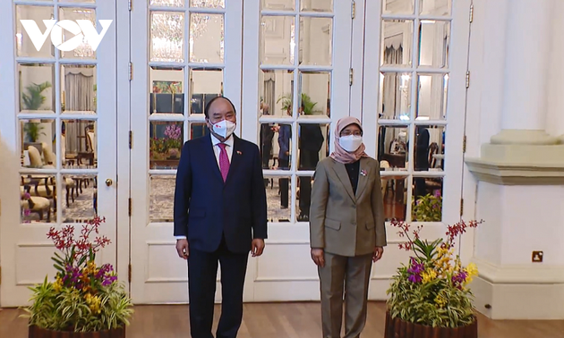 Der Singapur-Besuch des Staatspräsidenten Nguyen Xuan Phuc erreicht umfassende und strategische Ergebnisse