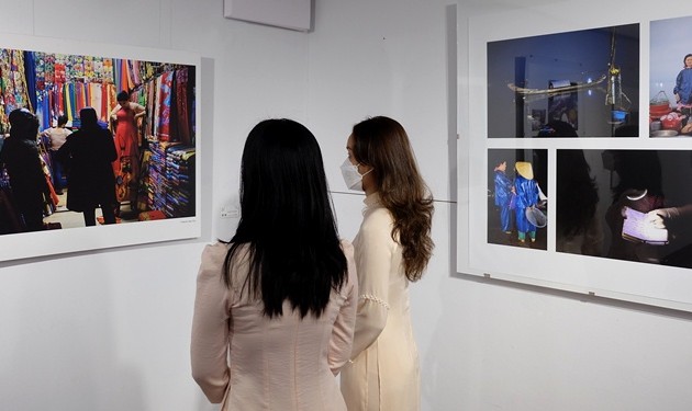 Fotoausstellung “Porträt von Frauen” in Da Nang