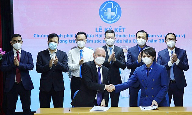 Der Verband junger vietnamesischer Mediziner setzt das Programm zur Gesundheitspflege für geheilte Covid-19-Patienten um