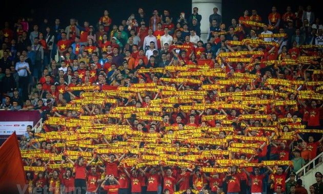 20.000 Fans werden beim Spiel zwischen Vietnam und Oman mit Anfeuerungsequipment gesponsert