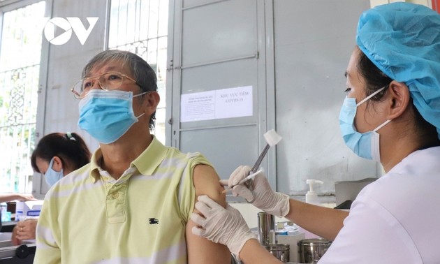 Das Gesundheitsministerium beschleunigt die Impfung der 3. und 4. Dosis gegen Covid-19
