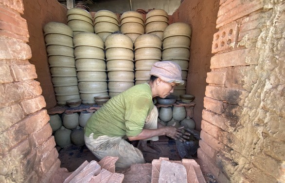 Das 500-jährige Keramik-Dorf in Hoi An erhält den Titel „Nationales immaterielles Kulturerbe“