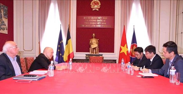 Europäische Experten schätzen die Entwicklung Vietnams