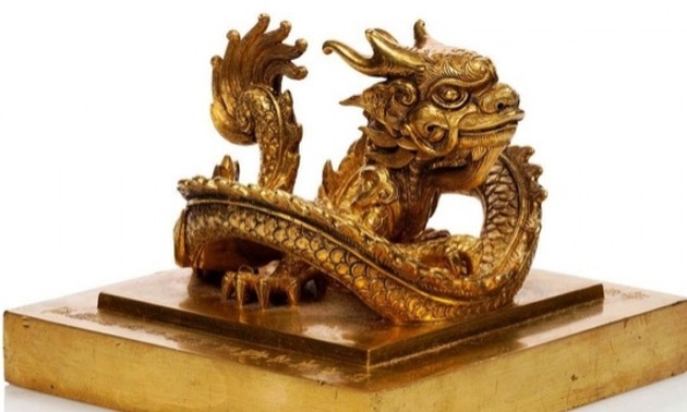 Mehr als 300 vietnamesische Antiquitäten und Kunstwerke in Frankreich versteigert