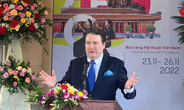 Ausstellung „Stiftung für Kulturerhaltung des US-Botschafters – Zwei Jahrzehnte Zusammenarbeit mit Vietnam“