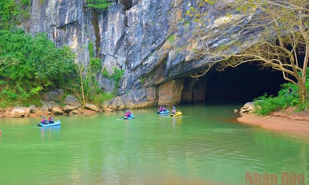Quang Binh – ein Ziel der Höhlentouristen