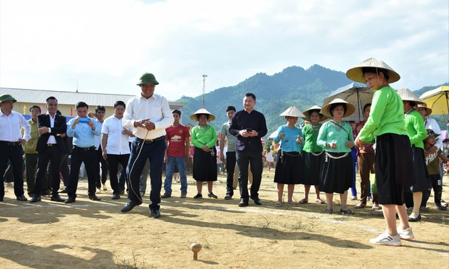“Tuc Khang” – das einzigartige folklorische Spiel der Volksgruppe der Tay