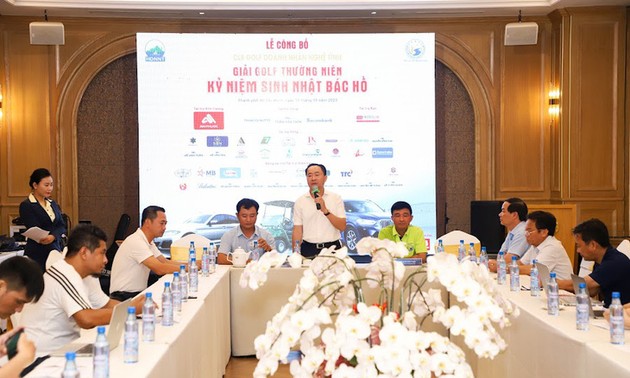 Mehr als 240 Golfer nehmen am jährlichen Golfturnier zum Geburtstag von Präsident Ho Chi Minh teil