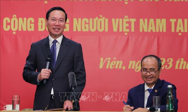 Staatspräsident Vo Van Thuong trifft Vertreter der in Österreich lebenden Vietnamesen