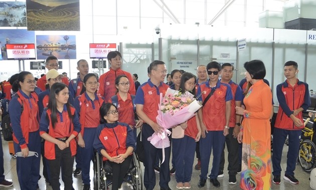 Die Delegation vietnamesischer Sportler mit Behinderungen reist nach China für Asian Para Games