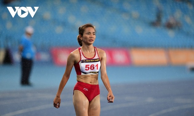 Nguyen Thi Oanh gewinnt eine Goldmedaille bei der nationalen Leichtathletik-Meisterschaft