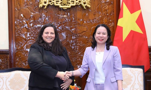 Vize-Staatspräsidentin Vo Thi Anh Xuan trifft hochrangige Leiterin von Ford Motor Company