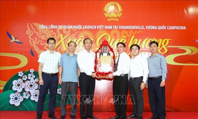 Die vietnamesischen Generalkonsulate in Kambodscha feiern das Mond-Neujahr 2024