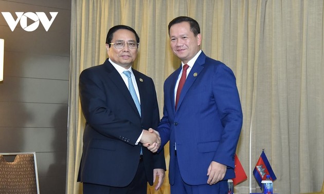 Premierminister Pham Minh Chinh trifft den kambodschanischen Premierminister in Australien